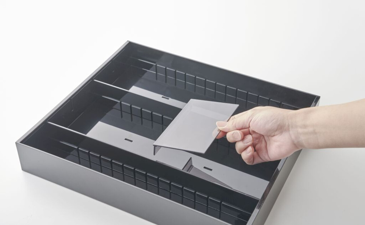 Yamazaki Yamazaki Bestekbak Uitschuifbaar - Tower - Black Yamazaki Yamazaki Bestekbak Uitschuifbaar - Tower - Black