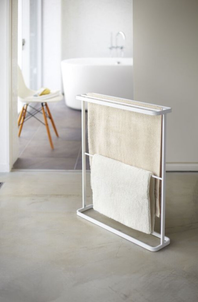 Yamazaki Yamazaki Badhanddoekenrek - Tower - white Yamazaki Yamazaki Badhanddoekenrek - Tower - white