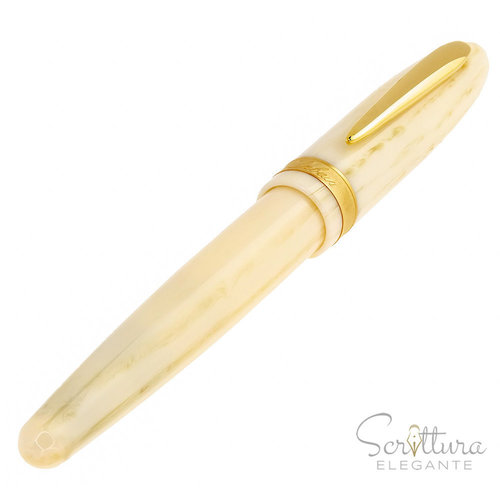 Laban Laban fountain pen Taroko - Moon Cave Laban Laban fountain pen Taroko - Moon Cave
