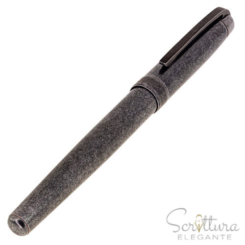 Laban Laban fountain pen Antique - Gunmetal Laban Laban fountain pen Antique - Gunmetal