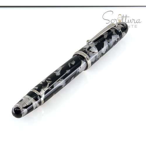 PENLUX PENLUX - Masterpiece Grande - Koi - Black and White PENLUX PENLUX - Masterpiece Grande - Koi - Black and White
