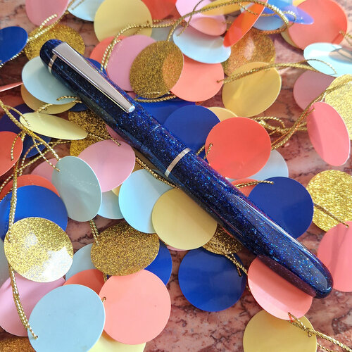 Den's Pens Den's Pens - Oberon - Blue Den's Pens Den's Pens - Oberon - Blue
