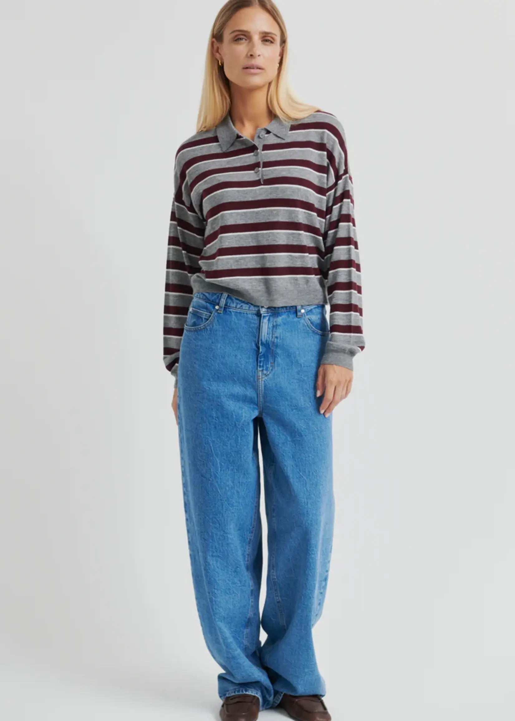 Second Female Miley Knit Collar