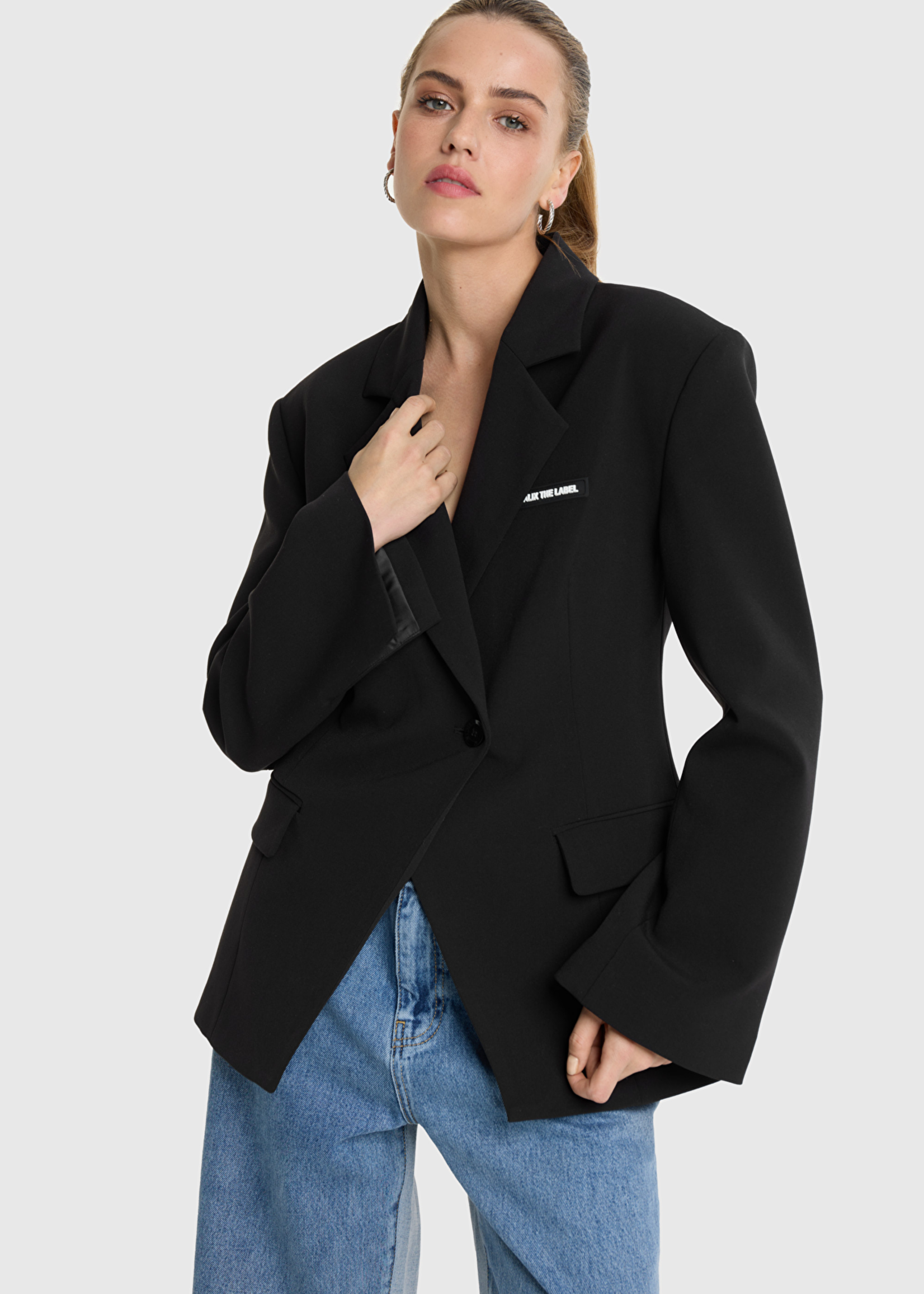 Alix The Label Fitted blazer