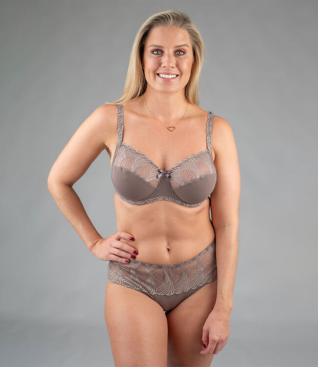 Juliette Shorty Emilia Taupe
