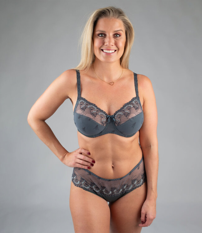 Juliette Shorty Anaïs Caviar