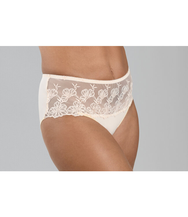 Juliette Shorty Estelle Misty Bloom
