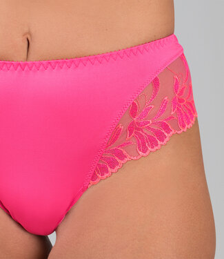 Juliette String  Camille Radiance