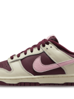 Nike Dunk Low Low Retro PRM Valentine's Day
