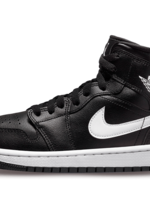 Nike Jordan 1 Mid Black White
