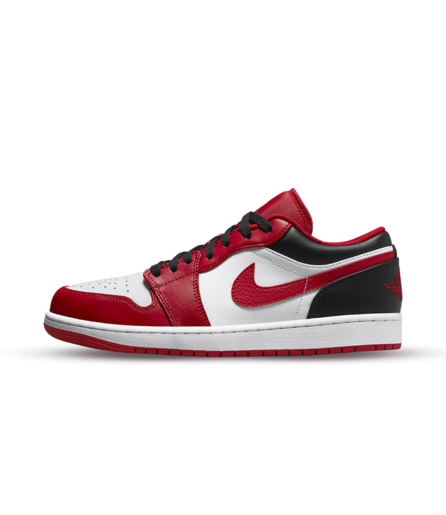 Nike Jordan 1 Low Bulls