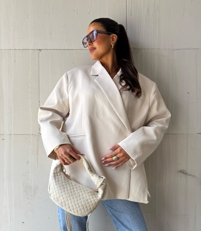 Ambika Oversized Blazer Creme