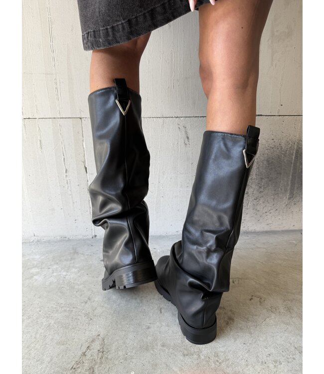 The Statement Black Boots