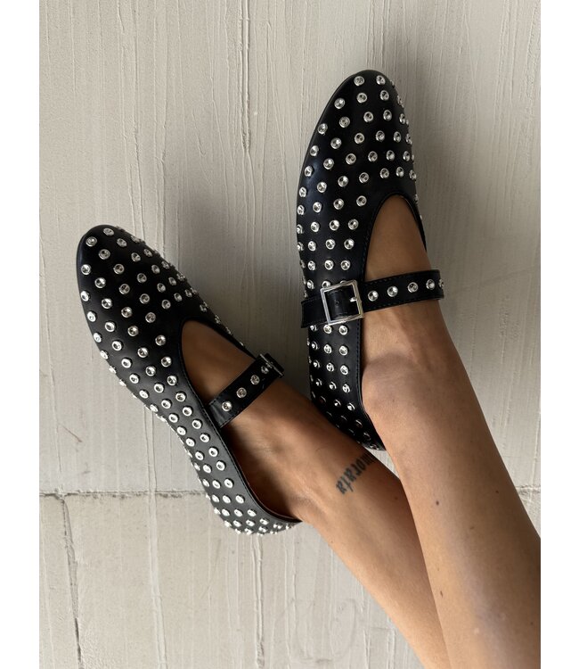 The Studded Ballerina Black