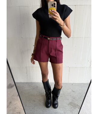The Basic Short Bordeaux