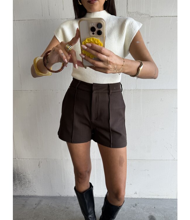 The Basic Short Brown