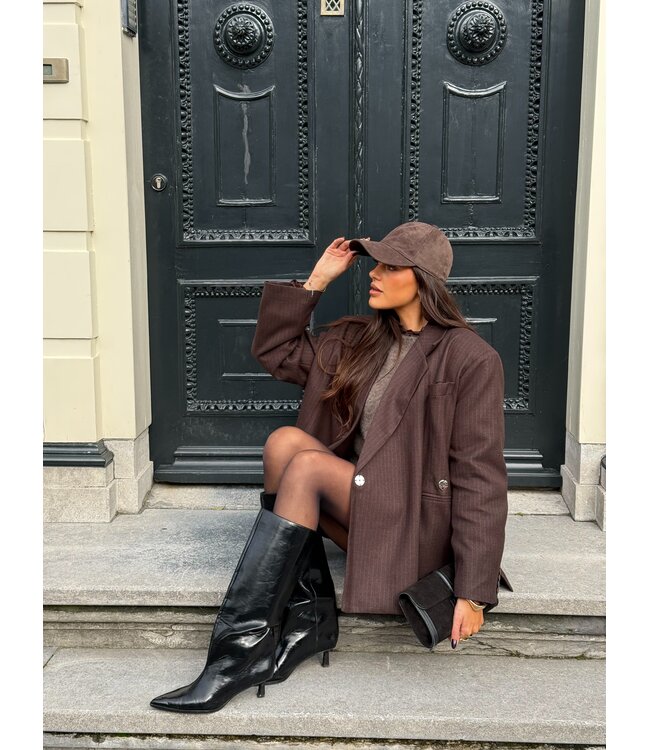 The Statement Blazer Brown