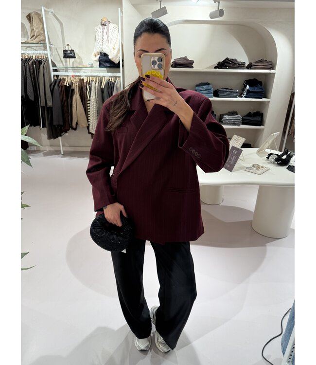 The Statement Blazer Bordeaux