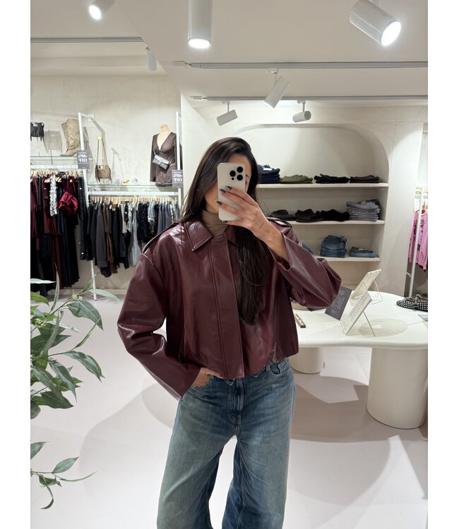 The Fake Leather Jacket Foxie Bordeaux