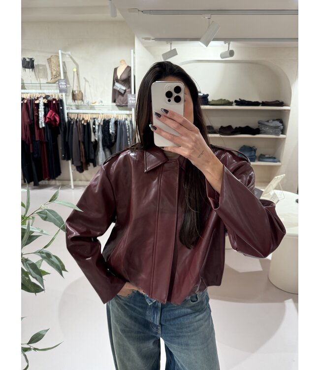 The Fake Leather Jacket Foxie Bordeaux