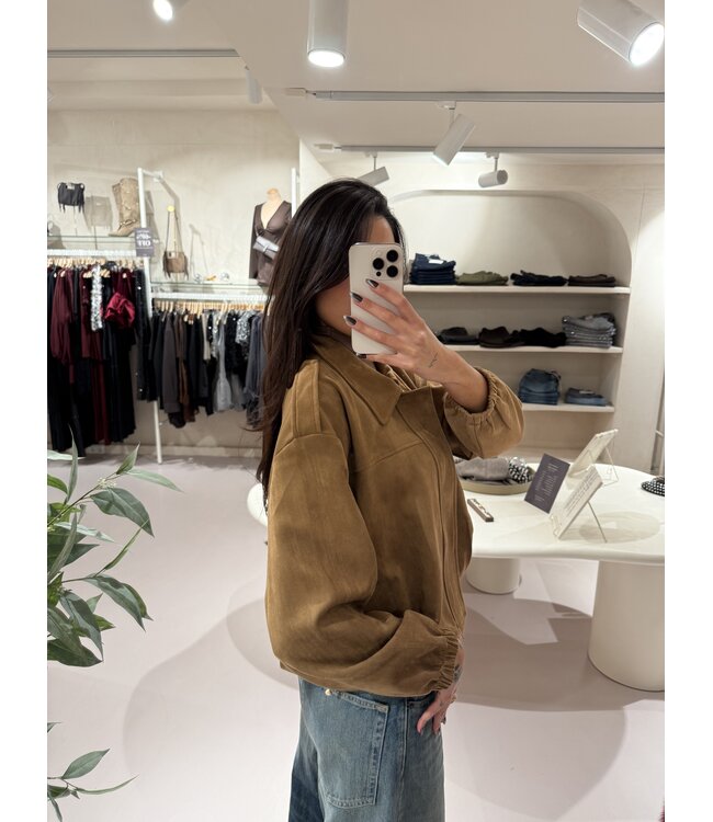 The Suede Jacket Foxie Camel