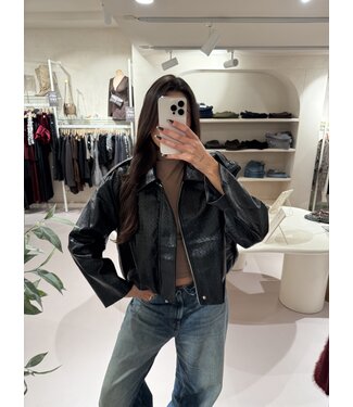 The Foxie Jacket Black