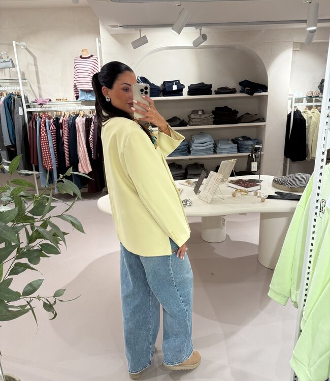 Ambika Oversized Blazer Butter Yellow