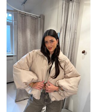 The Bomber Jacket Mila Creme