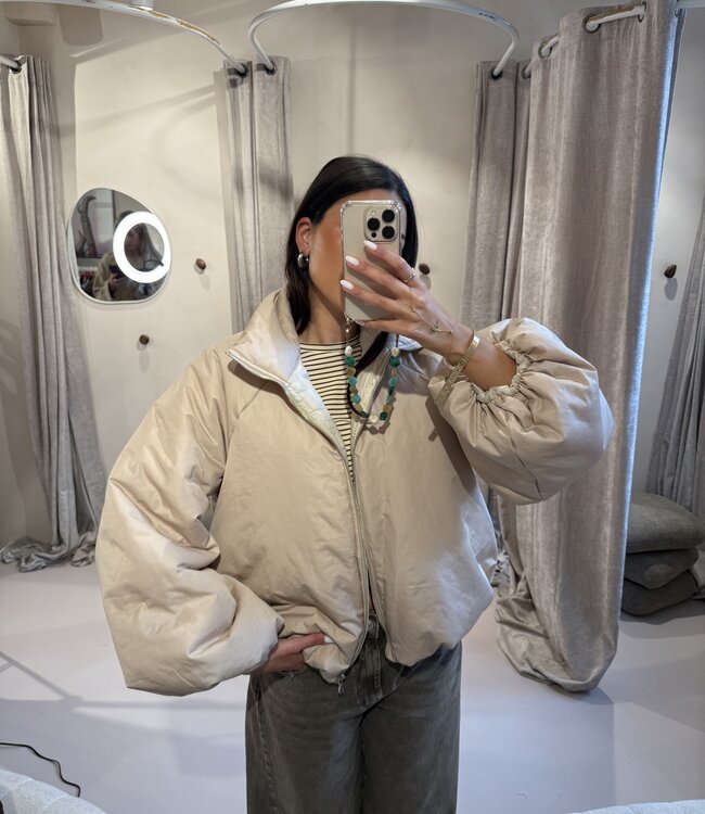 The Bomber Jacket Mila Creme