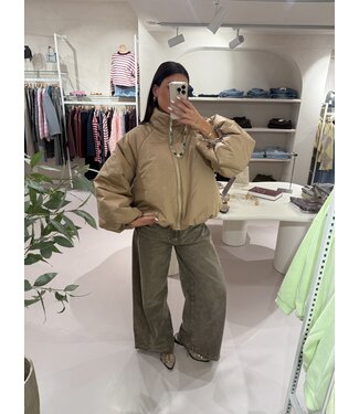 The Bomber Jacket Mila Beige
