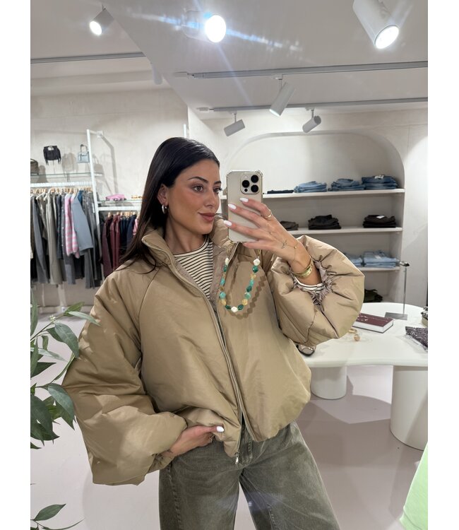 The Bomber Jacket Mila Beige