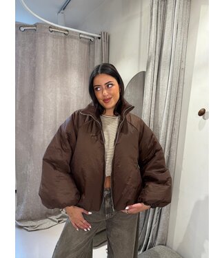 The Bomber Jacket Mila Brown