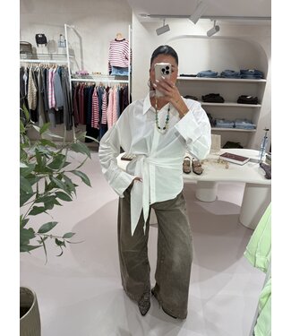 The June Blouse Getailleerd White