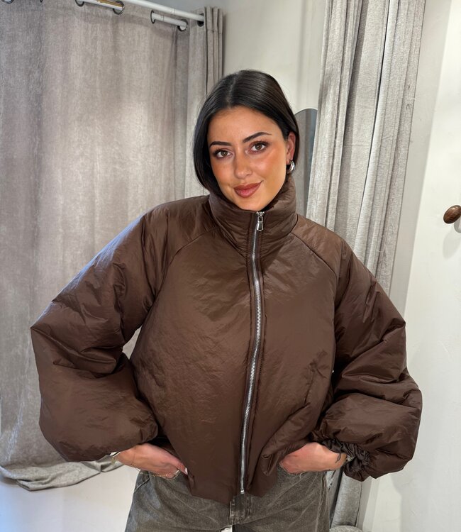 The Bomber Jacket Mila Brown