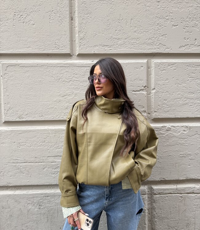 The Statment Leather Jacket Green