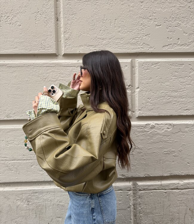 The Statment Leather Jacket Green