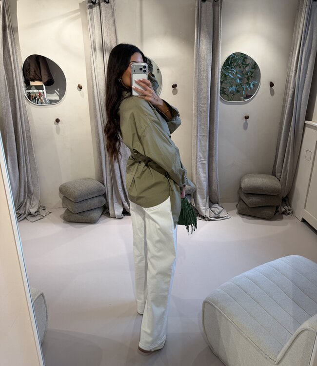 The June Blouse Getailleerd Khaki