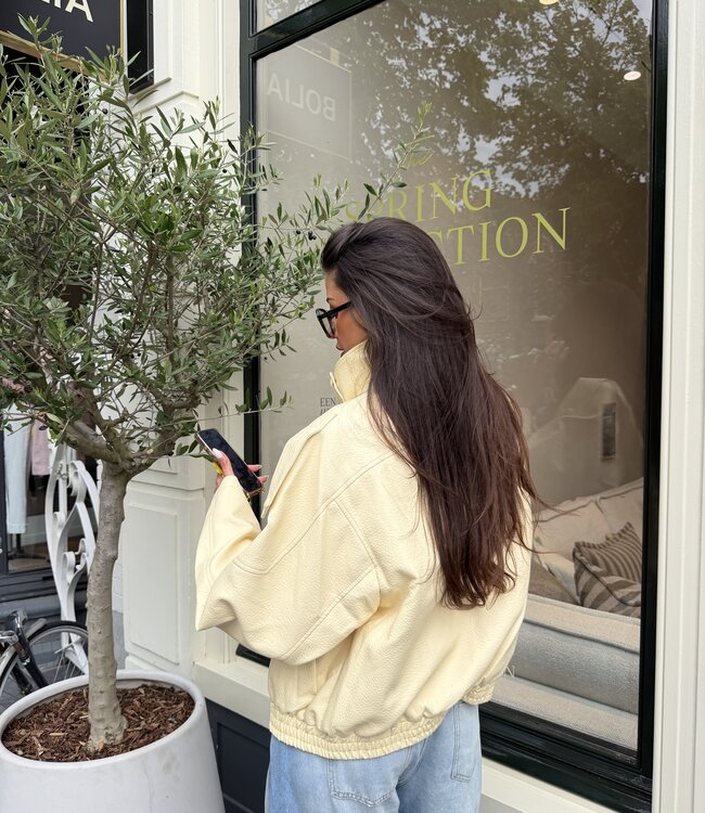 The Statement Jacket Butter Yellow