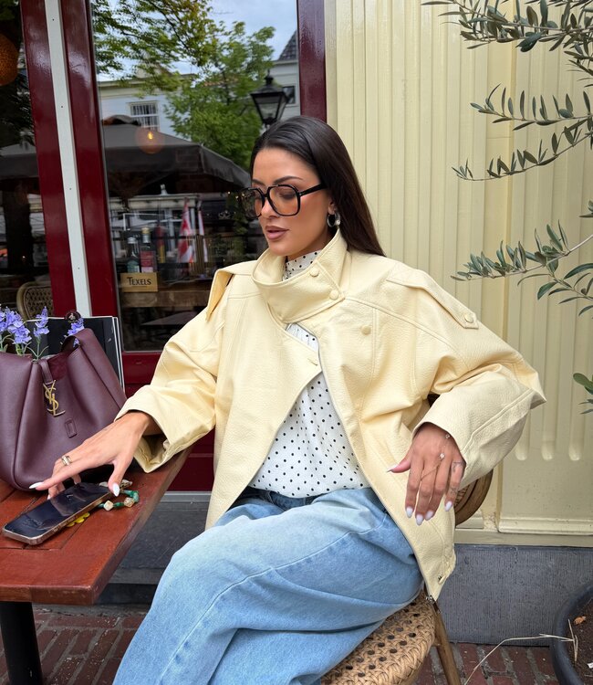 The Statement Jacket Butter Yellow