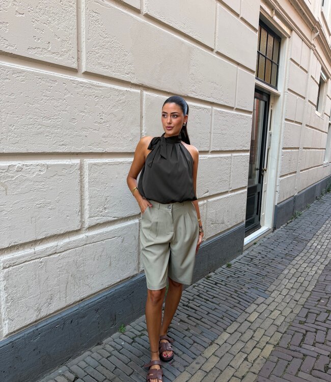 The Light Khaki Pantalon Jort