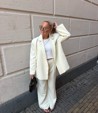 The Pantalon Butter Yellow