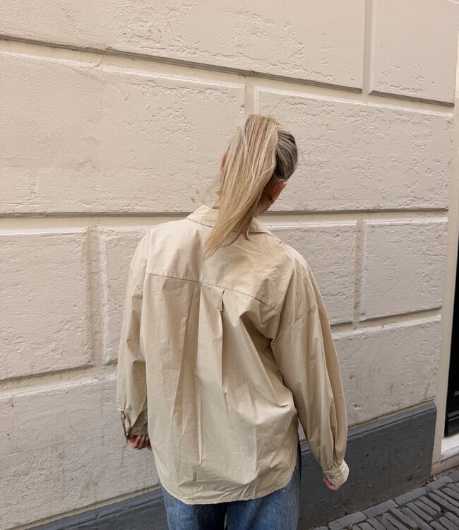 The Beige Blouse Strikjes