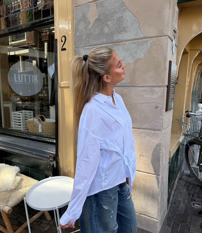 The White Blouse Strikjes