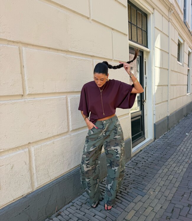 The Basic Bordeaux T-shirt