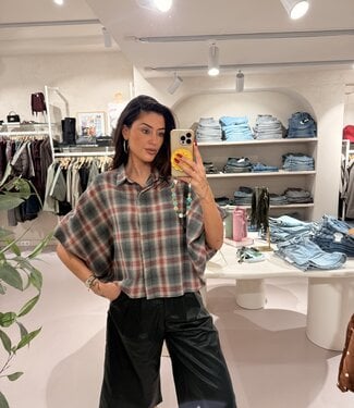 The Louisiana Blouse Check Burgundy Grey