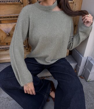 The Mae Knit Olive