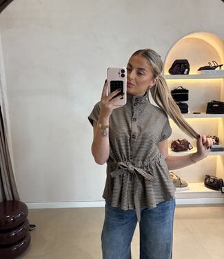 The Cappuccino Days Taupe Gilet