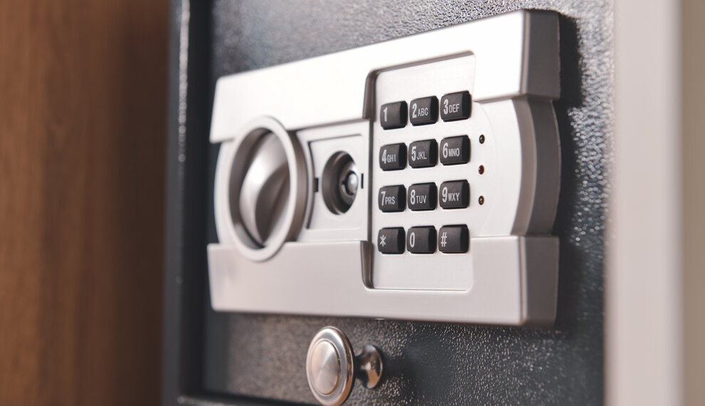 Stressabbau mithilfe eines Tresors: Wie ein Uhrentresor das Stresslevel senken kann