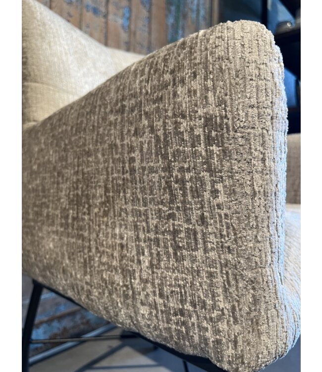 Eetkamerstoel Marit zoals afgebeeld: met arm & skate wiel in bekleding: C-Fusion 109