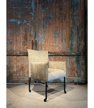 Ton in meerdere opties en stoffen leverbaar